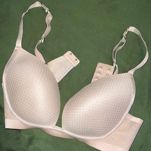 Stella McCartney dusty rose lingerie bra size 34D.